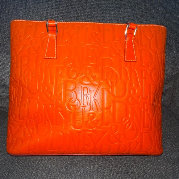 Dooney and Bourke Large Lexington Retro embossed tote in Orange 🍊 - Picture 2 of 13